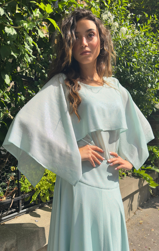 CAPE BELLA